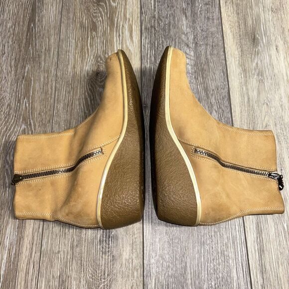 Timberland Camel Tan Nubuck Leather Wedge Zip Ankle Boots 37356 Womens US Size 8 - Picture 13 of 14